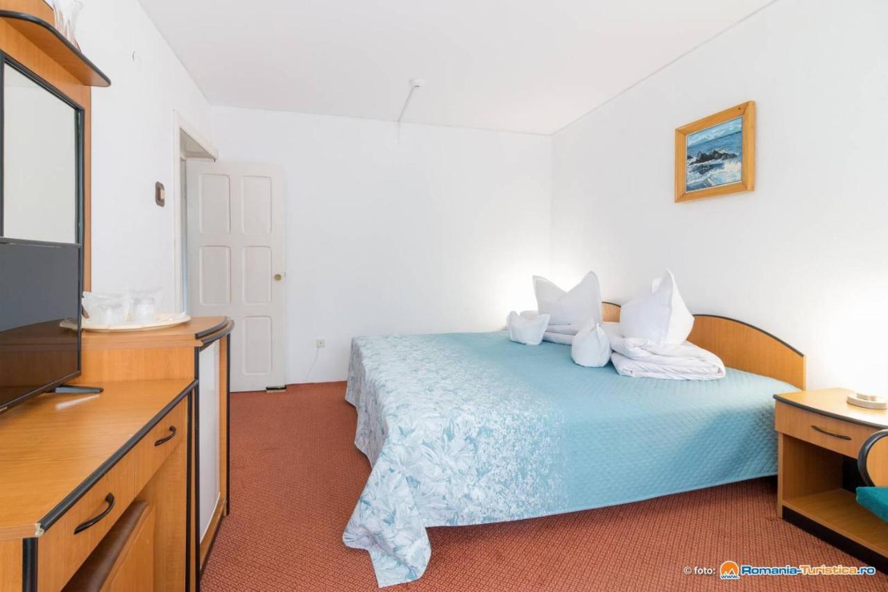 Hotel Bradul Durau Buitenkant foto