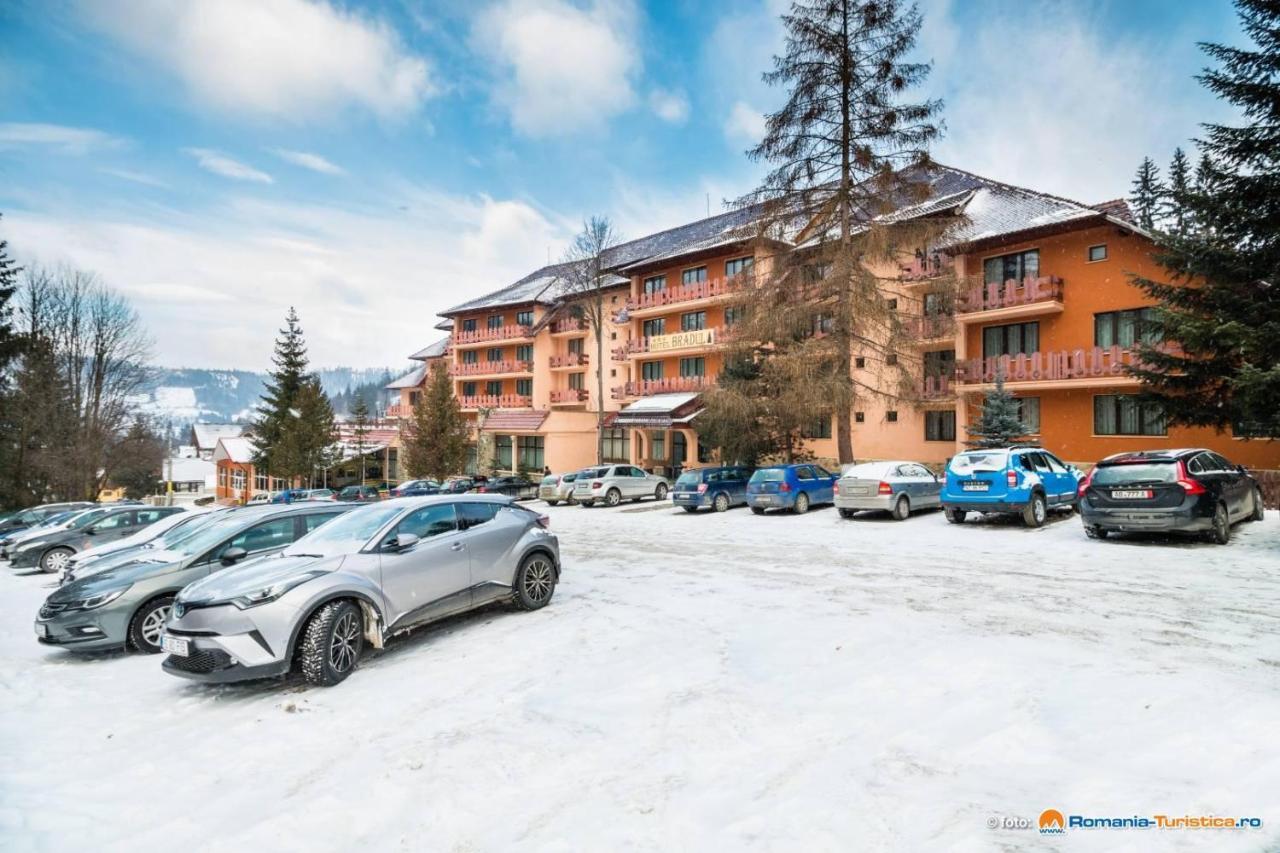 Hotel Bradul Durau Buitenkant foto