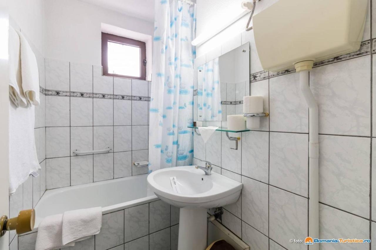 Hotel Bradul Durau Buitenkant foto